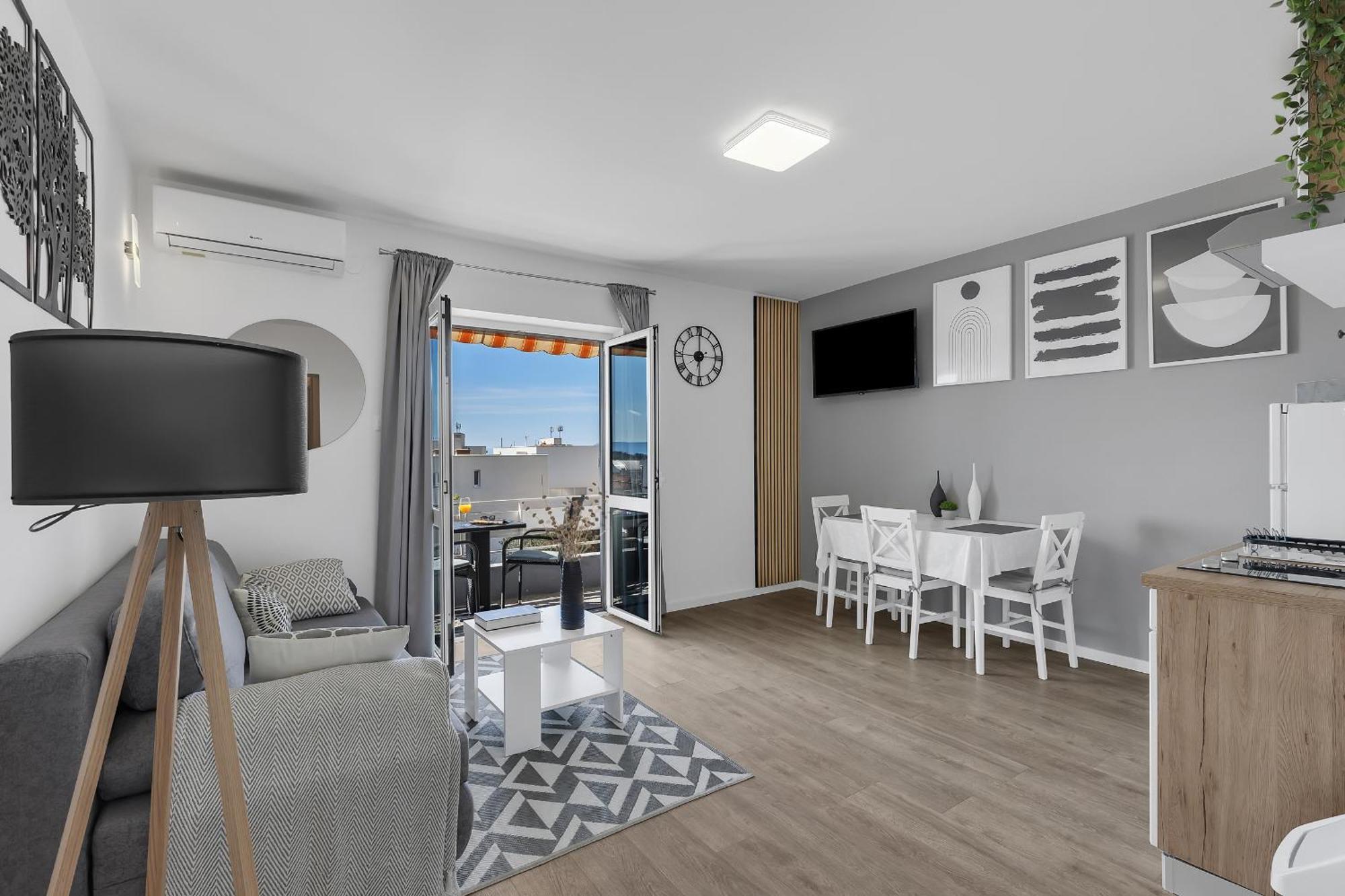 Mediterranean Living Makarska Exterior photo