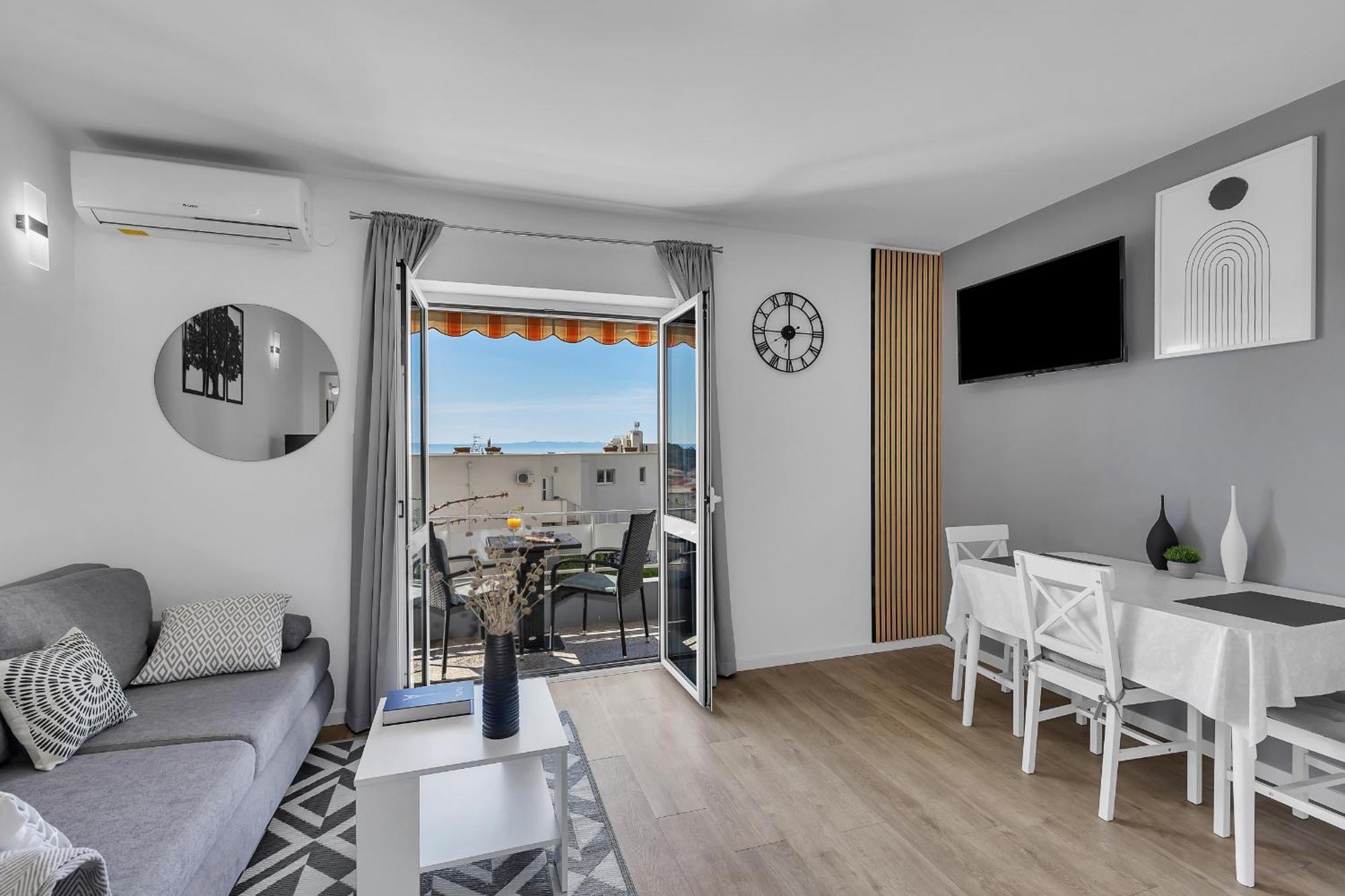 Mediterranean Living Makarska Exterior photo