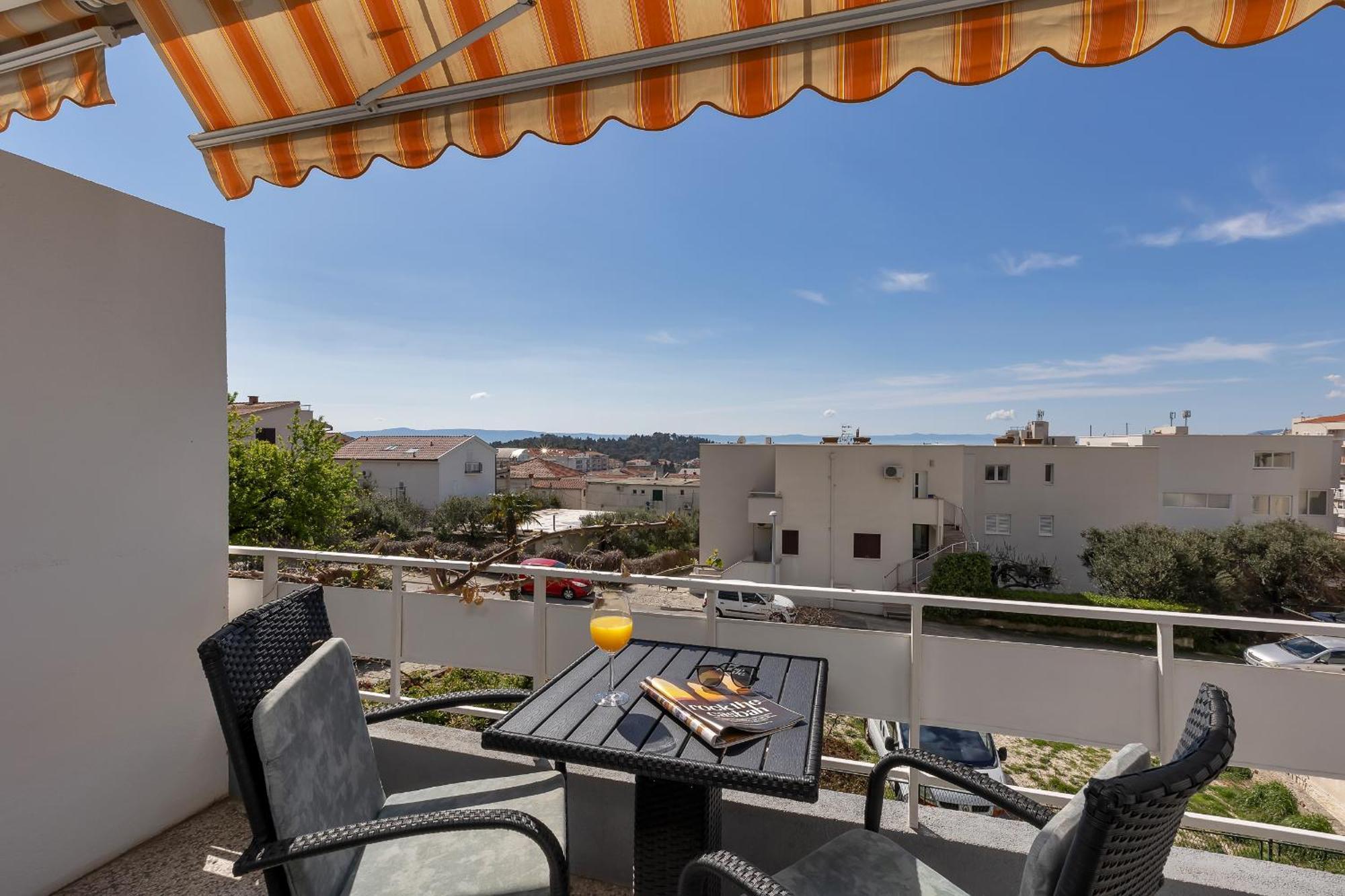 Mediterranean Living Makarska Exterior photo
